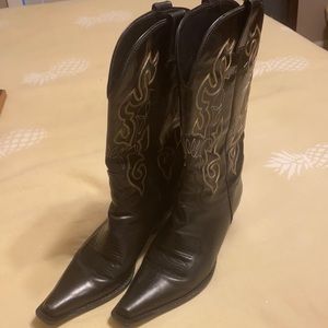 Ladies Cowboy Boots